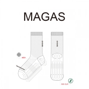 마가스_MAGAS의 남자 스포츠 논슬립 장목양말 제작사례.