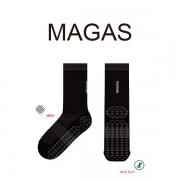 마가스_MAGAS 의 남자 스포츠 논슬립 장목양말 2차 제작사례.